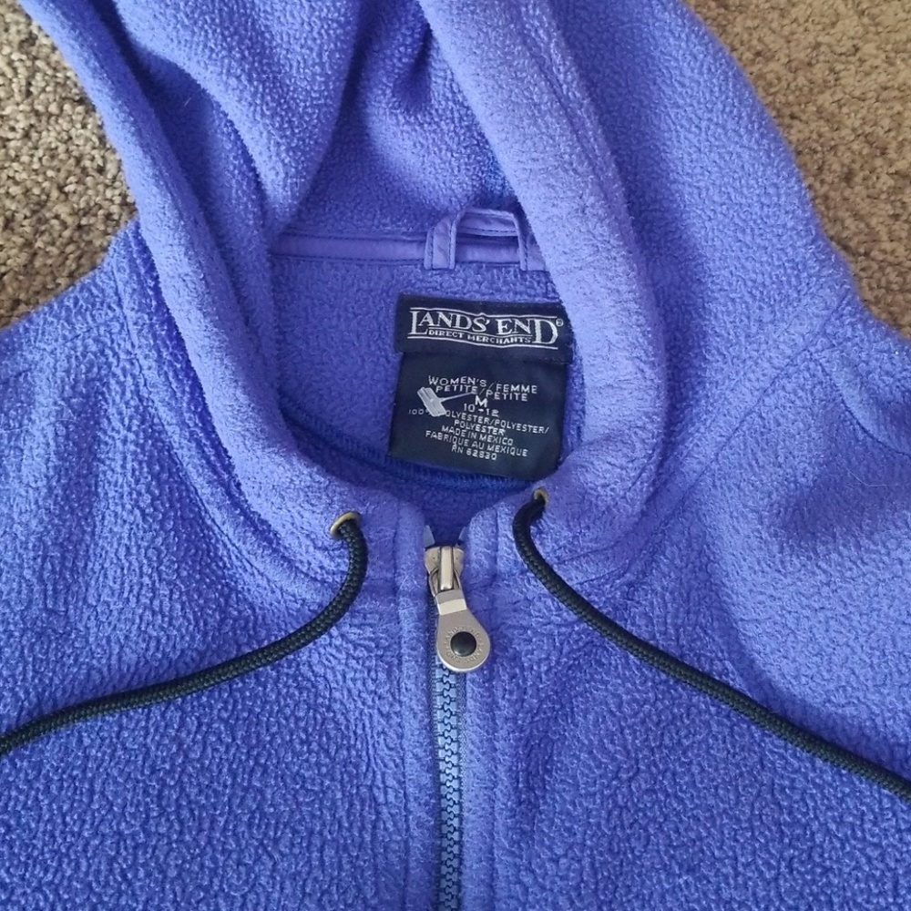 LAND'S END comfy fleece sweatshift. pretty puple.